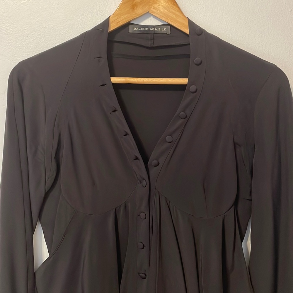 Balenciaga Silk black blouse with button detail. Size 38. 100% silk